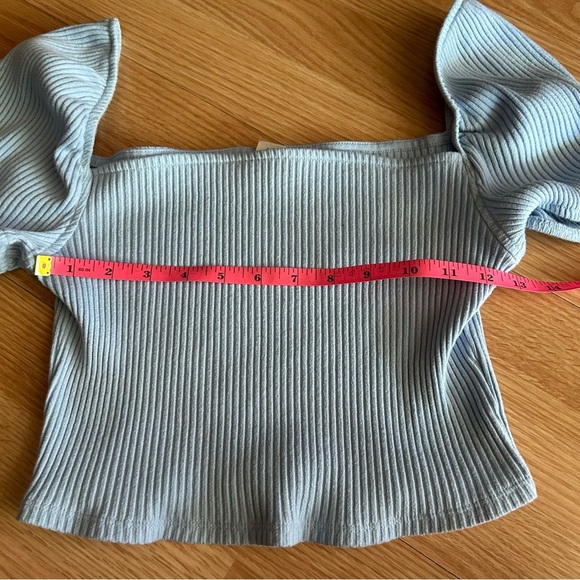 H&M Light Blue Ribbed Puff Sleeve Cropped Blouse Medium - Picture 5 of 7